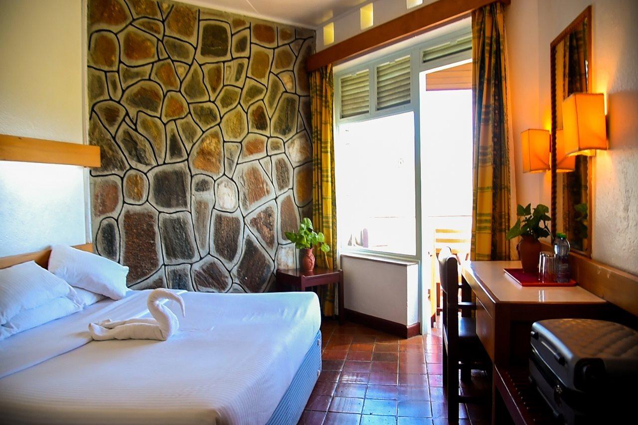 Tsavo Ngulia Safari Lodge מראה חיצוני תמונה