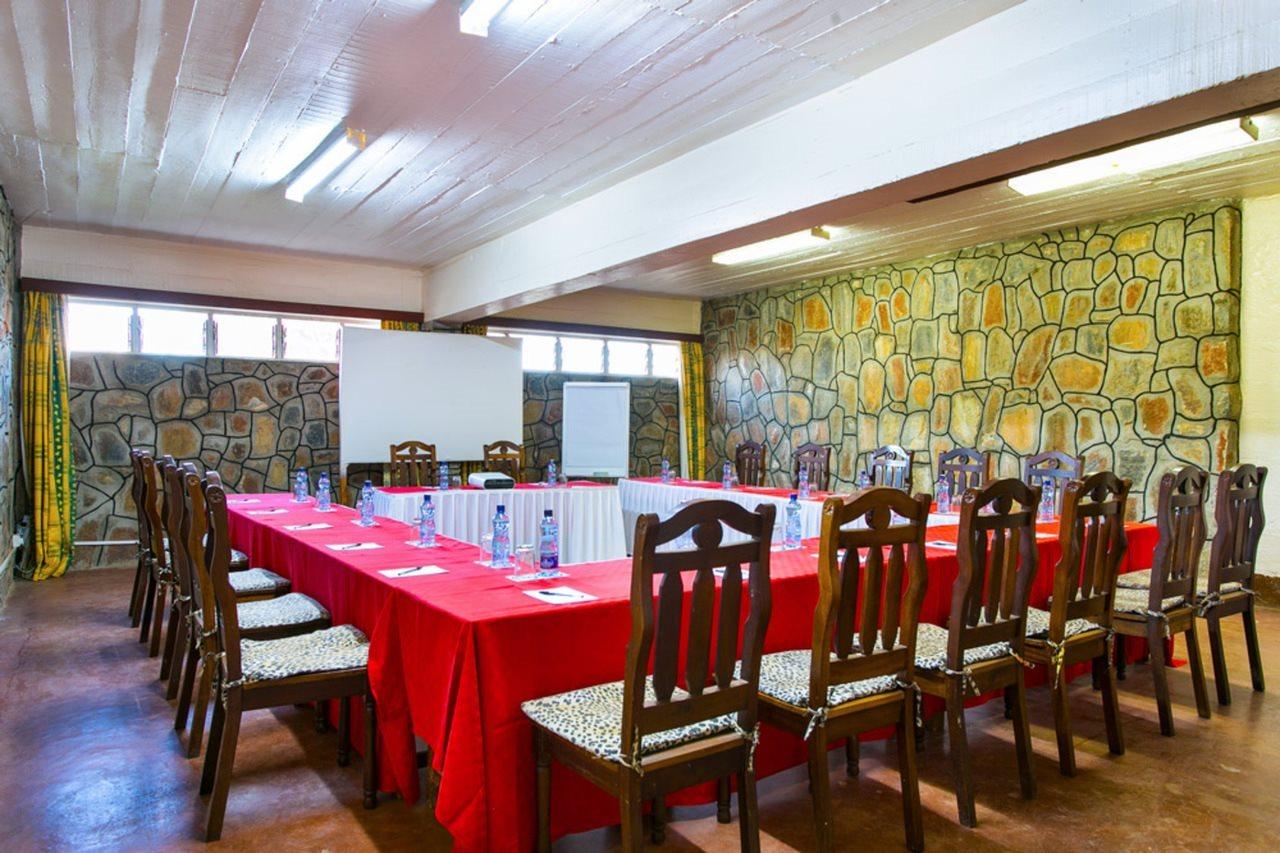 Tsavo Ngulia Safari Lodge מראה חיצוני תמונה