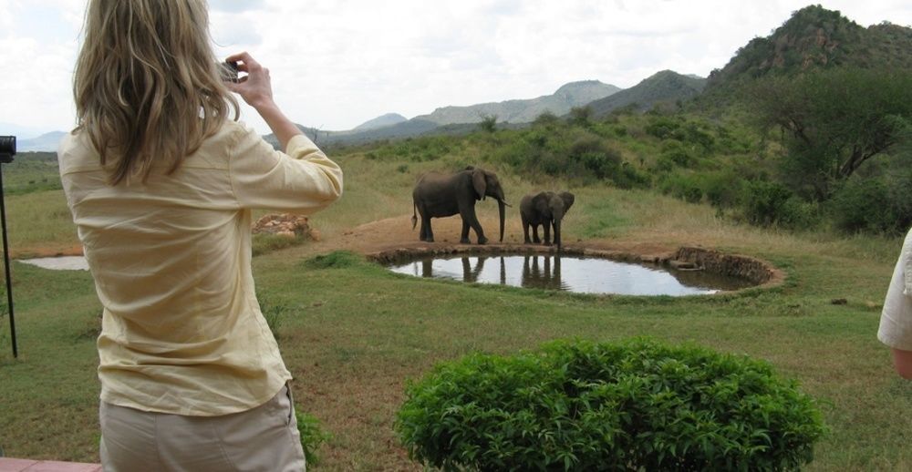 Tsavo Ngulia Safari Lodge מראה חיצוני תמונה